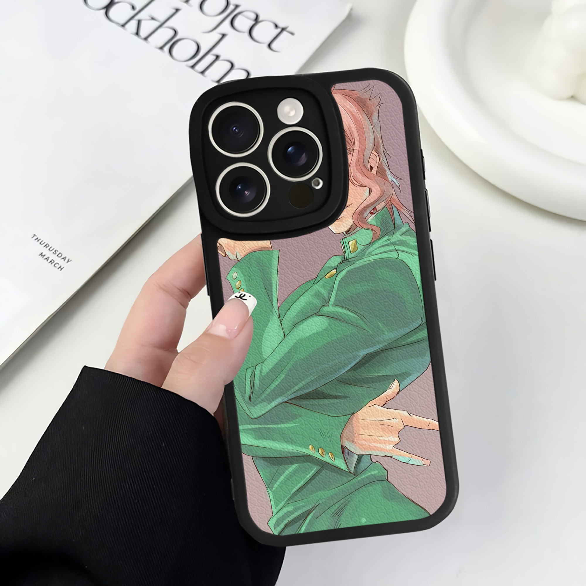 （画像用） ジョジョの奇妙な冒険 JoJo's Bizarre Adventure 【iPhone 16シリーズ対応】シリコンスマホケース（レザー調） 材質：シリコン
